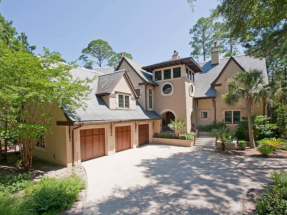 1st image of 209 Charles Voysey Ln