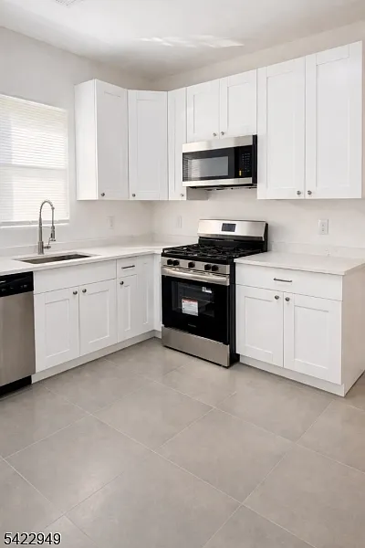 4 bed, 1.0 bath, $2,600 — Photo 4