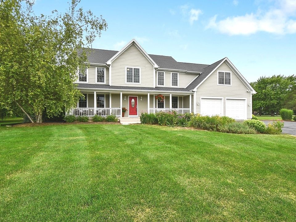 Welcome to Casually Elegant-Solid Construction! 3192 Sq Ft w/ Open Floor Plan!