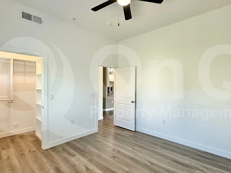 9160 N 67th Ave #224 — Photo 10
