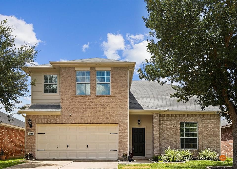 1st image of 2711 Lakecrest Forest Dr