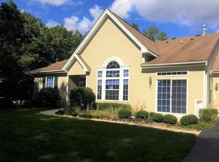 120 Dover Ct, Absecon, NJ