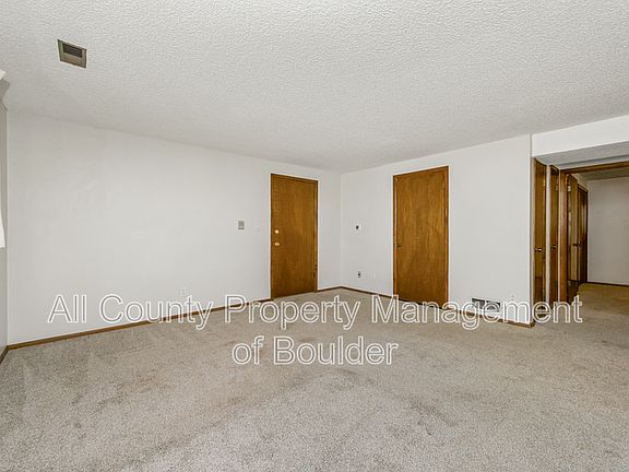 3rd image of 1611 Warren Ave APT 1