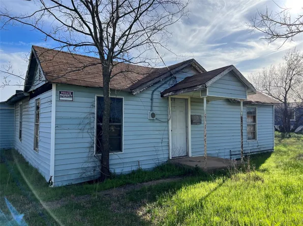 1313 W 3rd St, Breckenridge, TX 76424