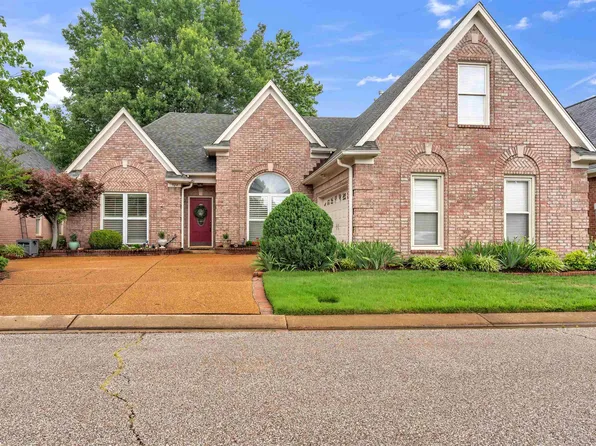 924 Warwick Oaks Ln N, Collierville, TN 38017