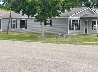 101 E Saint Francis St, Dexter, MO 63841