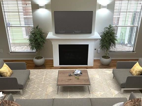 3rd image of 2405A North Blvd