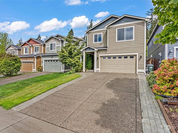 3rd image of 7235 176th St Court E