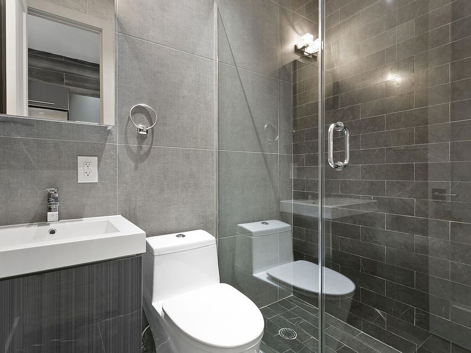 2nd image of 334 E 105th St APT 5A