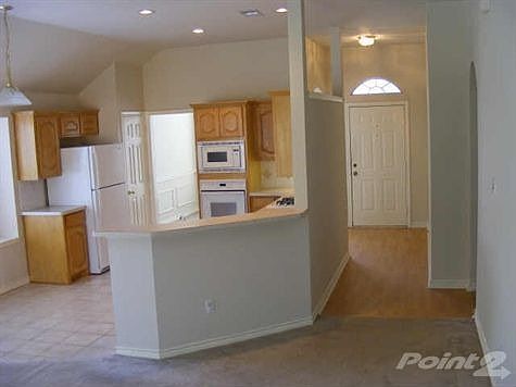 4th image of 1615 Churchill Ln