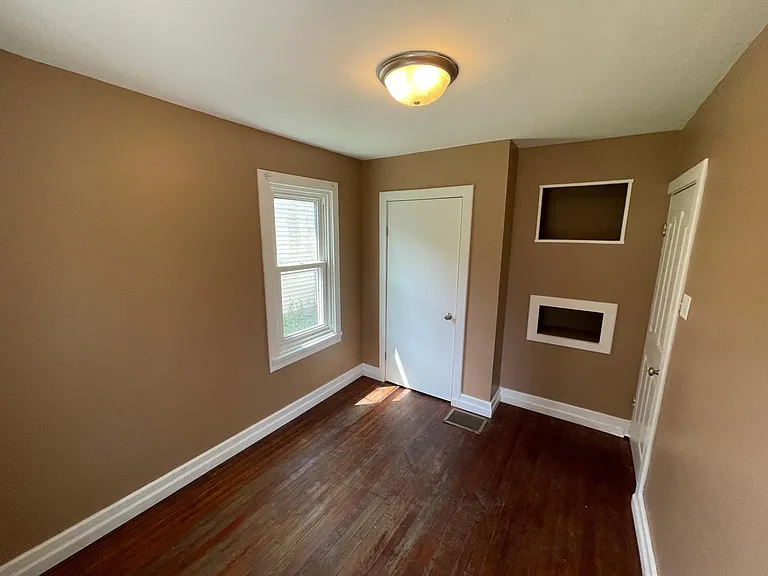 1627 Blaine Ave — Photo 33