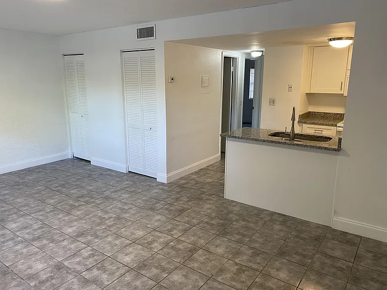500 Rockpit Rd #9 — Photo 12