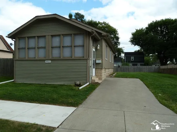 4401 9th St, Ecorse, MI 48229