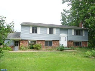 2121 Magnolia Ave, Williamstown, NJ 08094