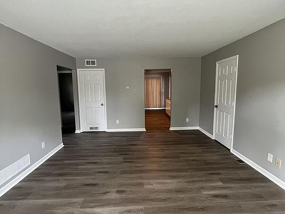 4th image of 929 Mill Hwy #1
