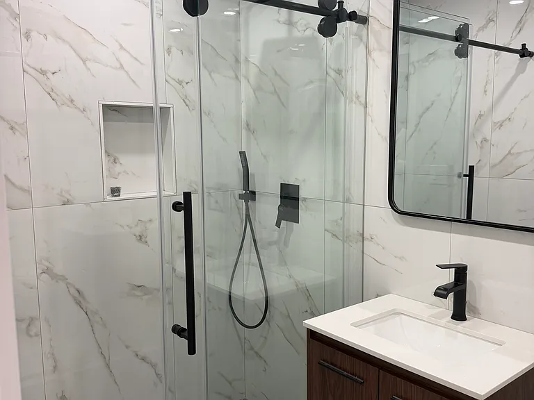 4202 Oneida Ave — Photo 3