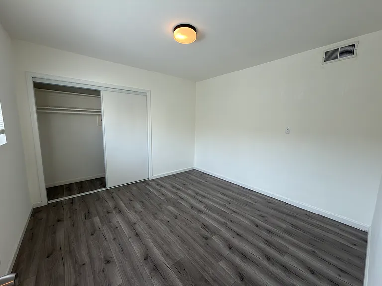 1110 Mira Mar Ave — Photo 15