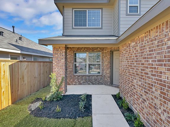 3rd image of 1611 Oleander Greens Dr