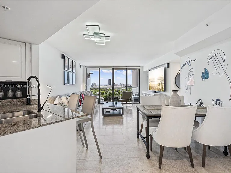 1900 Sunset Harbour Dr #1715 — Photo 4