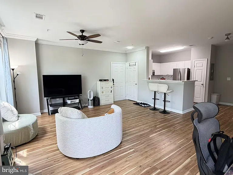 11353 Aristotle Dr #8-305 — Photo 3