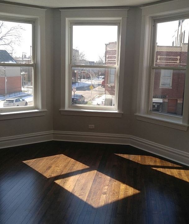 1st image of 901 N Francisco Ave