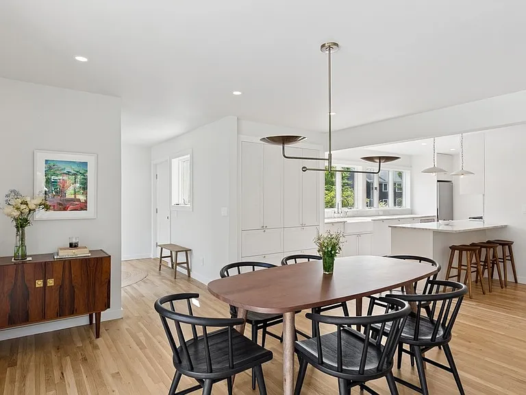 34 Floyd St — Photo 14