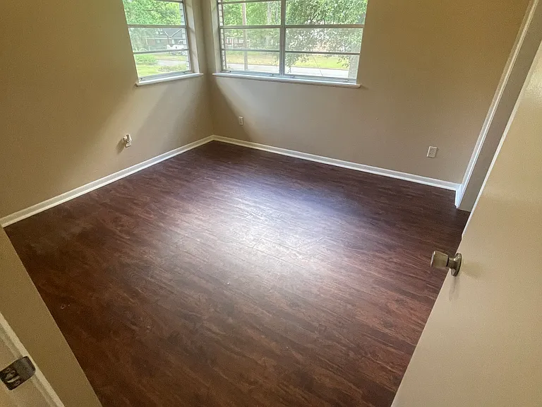 1401 S Broadmoor Dr — Photo 14