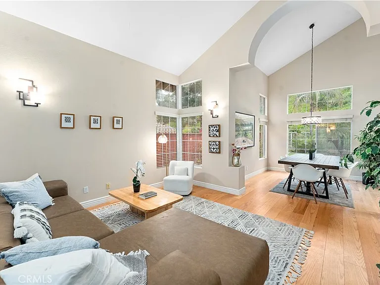 1535 San Almada Rd — Photo 4