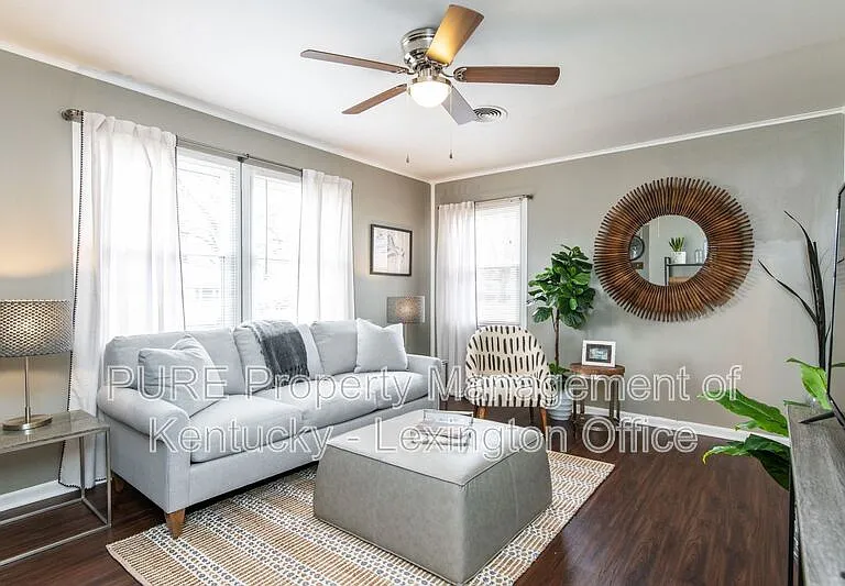 317 Mockingbird Ln — Photo 4