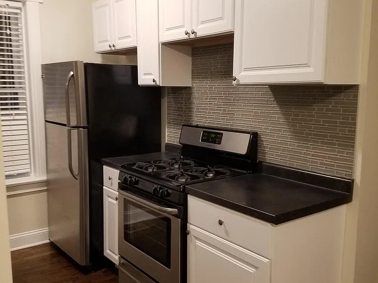 3819 N Greenview Ave #2W — Photo 16
