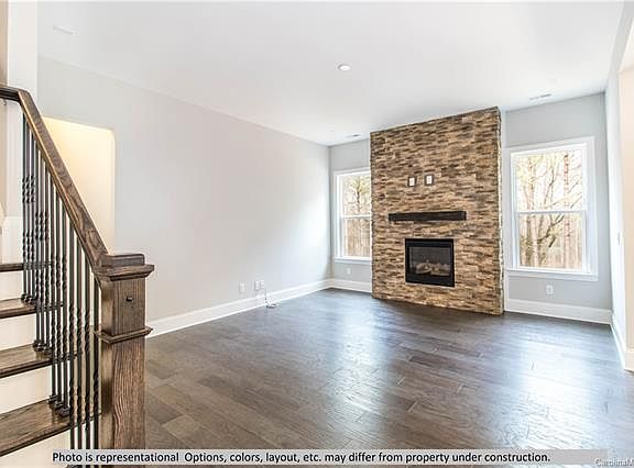 4th image of 4869 Killian Crossing Dr #86