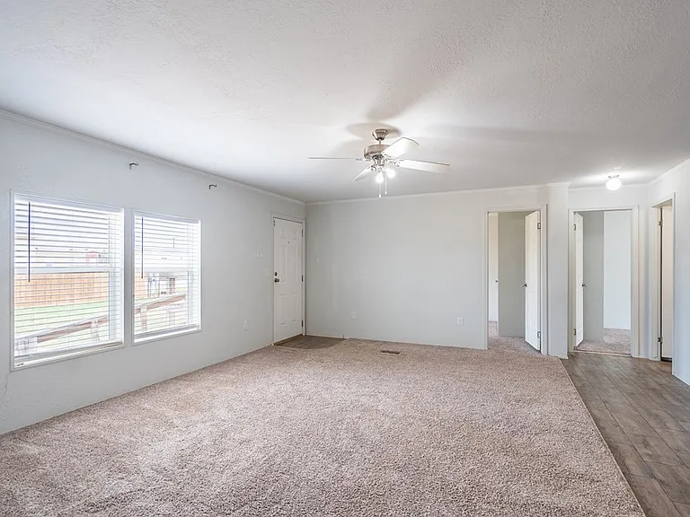8 NW Bit Ct — Photo 4