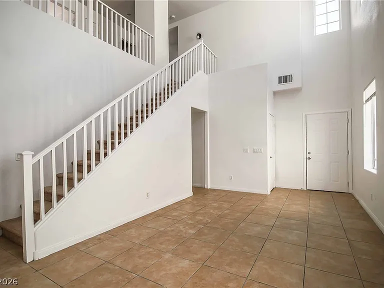 4420 Pacific Crest Ave — Photo 5