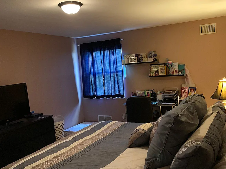 1462 Spreading Oak Dr — Photo 12