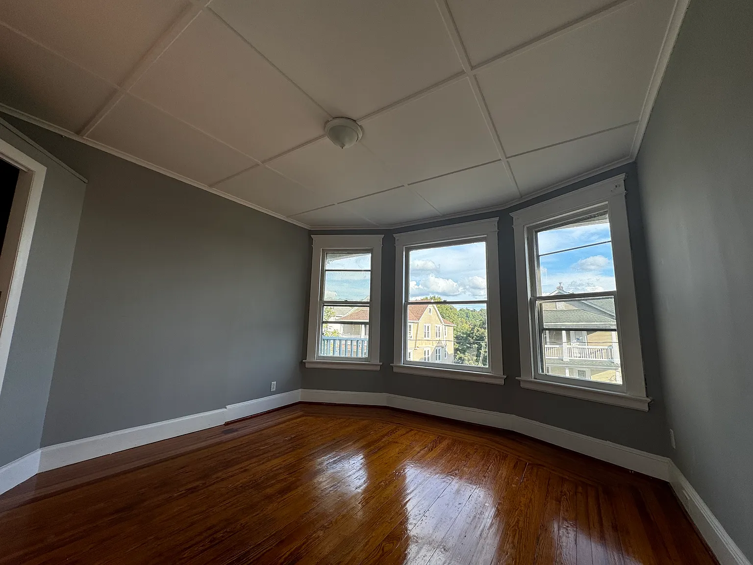 153 Easton Ave — Photo 4