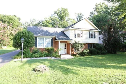 5950 Sharon Rd Photo 1