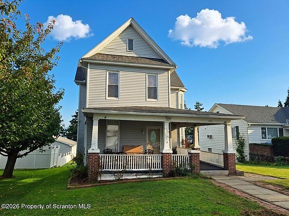 2nd image of 512 N Fillmore Ave