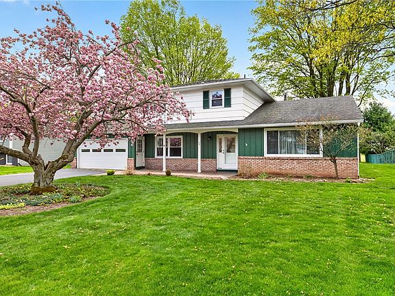 2nd image of 237 Pine Valley Dr