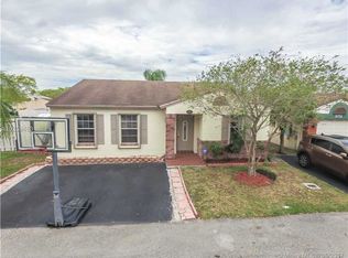 861 W Beckley Sq, Fort Lauderdale, FL 33325