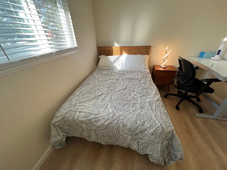 1302 Drexel Dr — Photo 9