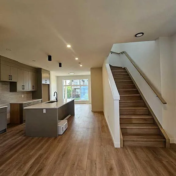 3203 14th Ave SW — Photo 6