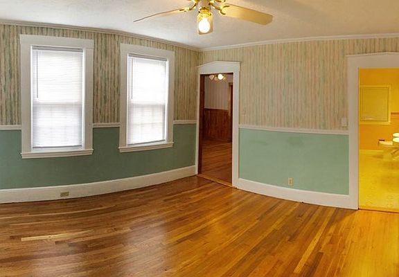 4th image of 19 Sea St #2