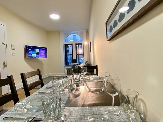 Rented by Dom & E Property Management | media 15