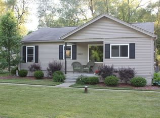 2339 Indiana Ave, Wolverine Lake, MI 48390