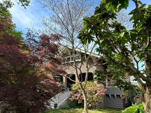 1971 W 36th Ave, Vancouver, BC V6M 1K7