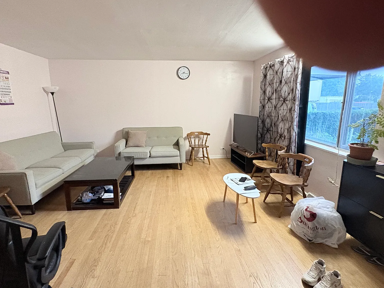 3 bed, 1.5 bath, 1150 sqft, $2,100 — Photo 3