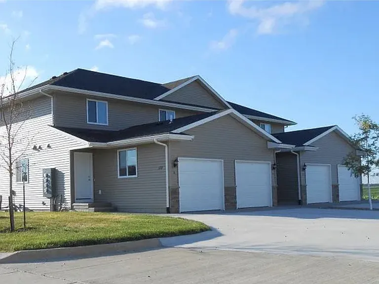 1121 Prairie Rose Dr SW — Photo 10