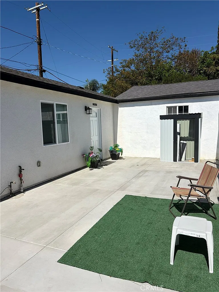 3 bed, 1194 sqft, $3,395 — Photo 2