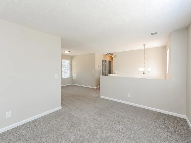 4250 Viewpoint Ln — Photo 6
