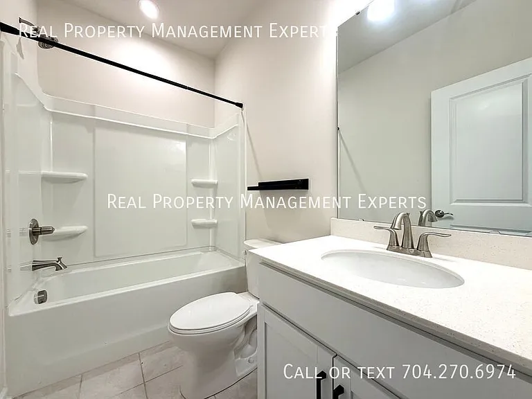 6016 Caprera Way — Photo 12